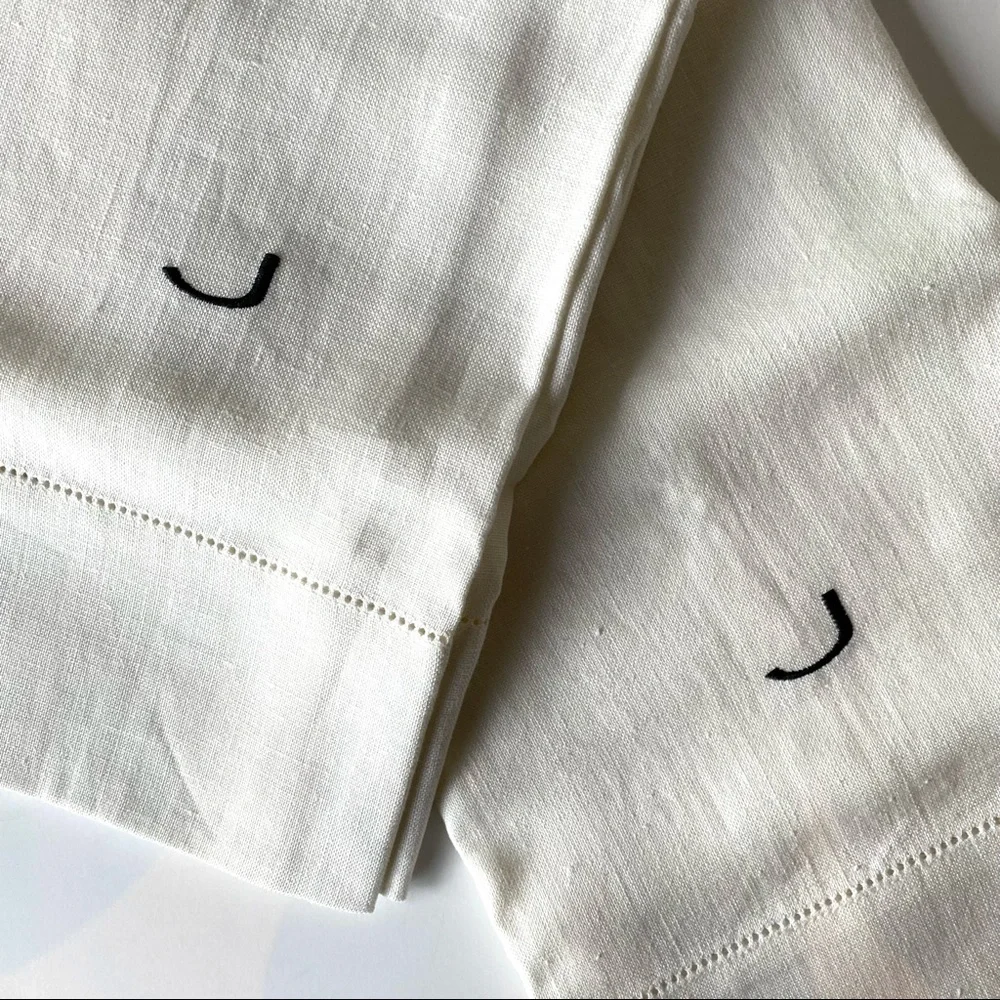 🆕 NWOT Banana Republic Set of 2 “J” Embroidered Linen Hand/Bar Towels